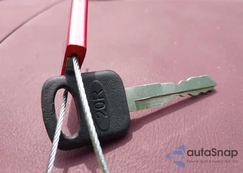 1994 Ford Ranger z USA, uszkodzony, nr VIN 1FTCR11U0RTA95519